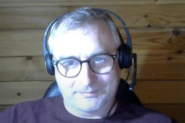 Путинский педик, b этом нет ничего смешного.