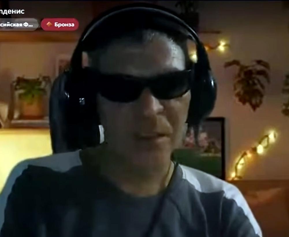 00042